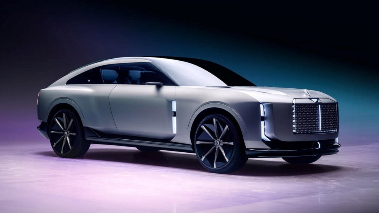 El Rolls-Royce Spectre es uno de los pocos eléctricos de lujo que triunfan, y Bentley quiere emular su éxito con el EXP 15