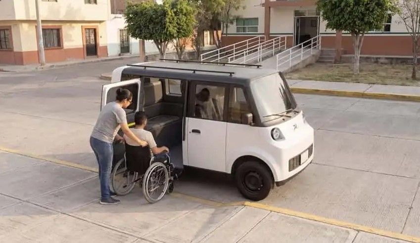 México presenta el Olinia Uno: un coche eléctrico de 7.500 euros con seis plazas