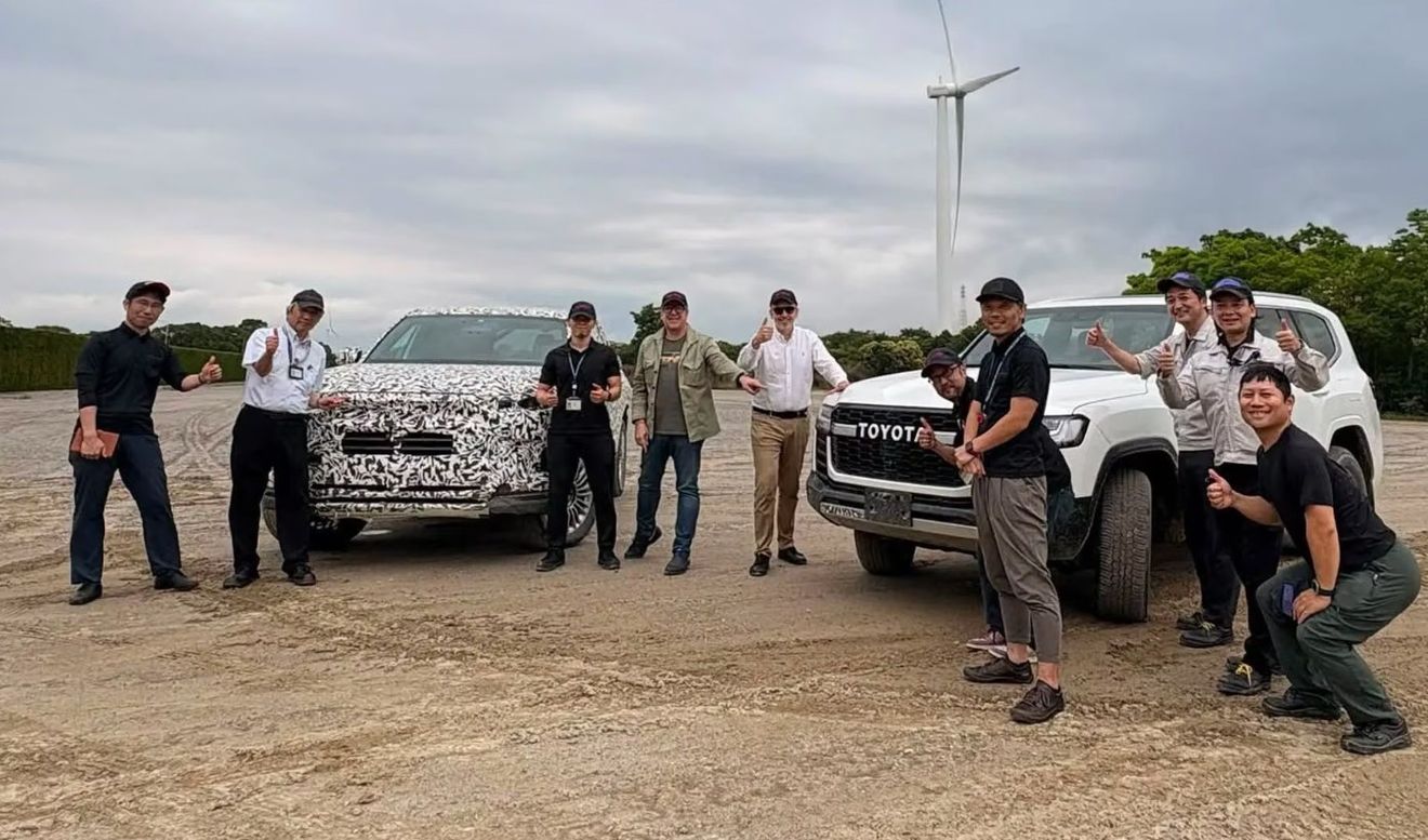 Toyota deja ver un prototipo camuflado y las apuestas apuntan al Land Cruiser eléctrico