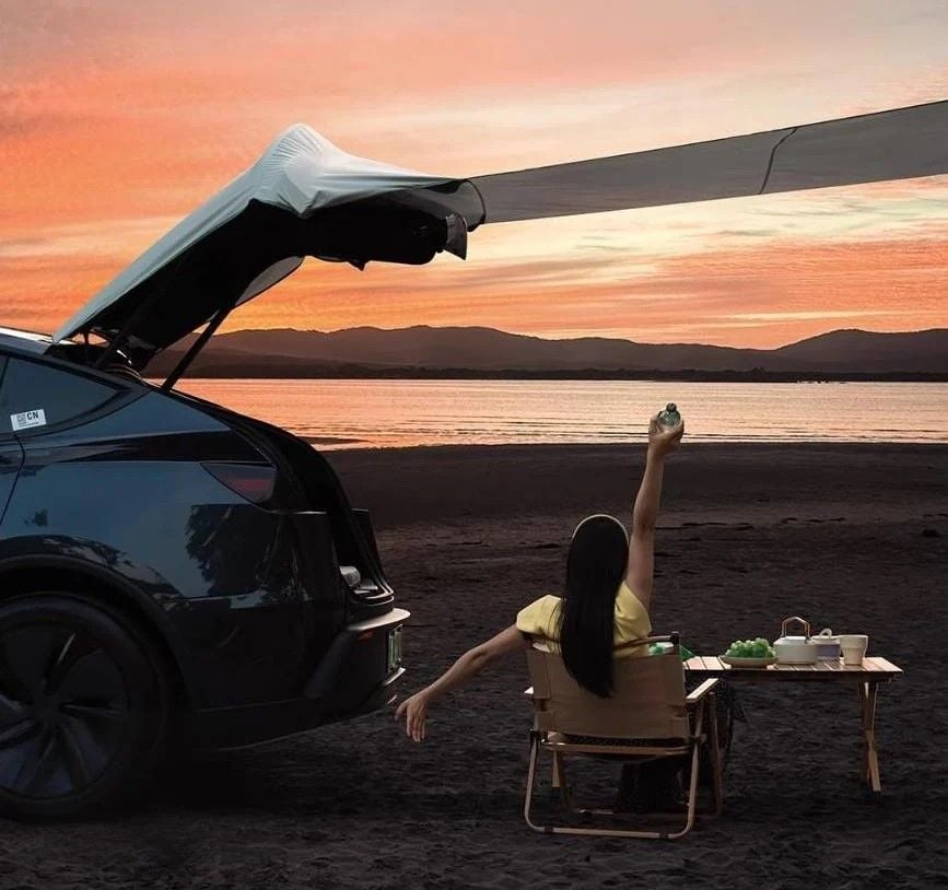 Tesla activa una función muy esperada en el Model Y: llega por fin el V2L
