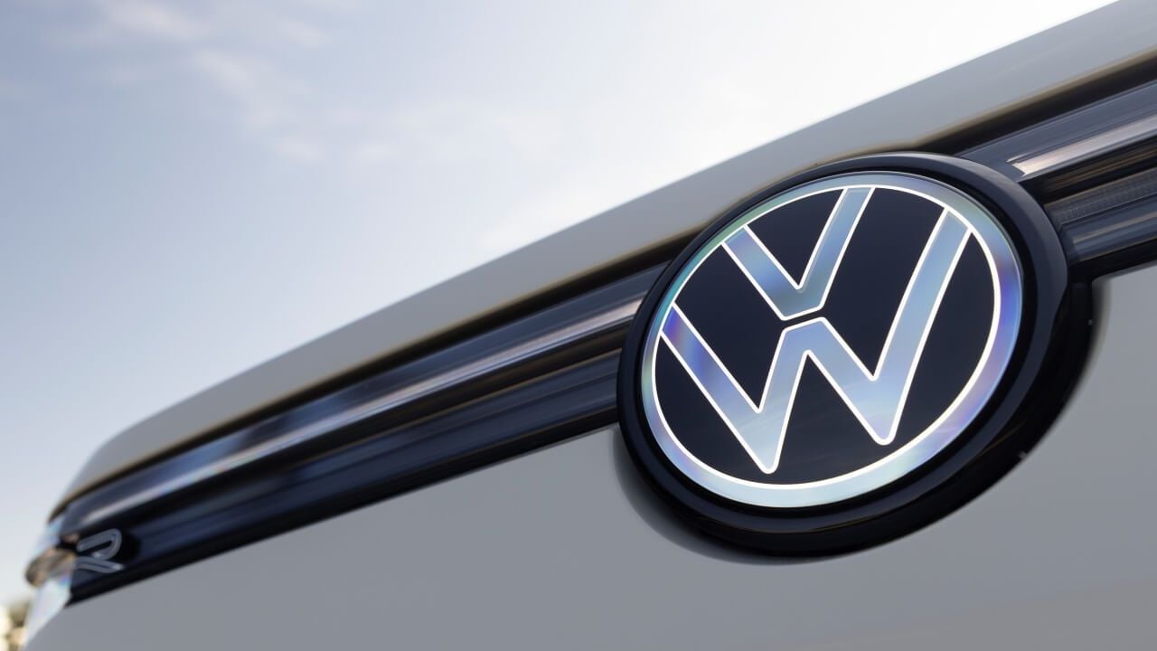 Volkswagen agrava su crisis con un golpe de 10.000 millones de euros y más despidos