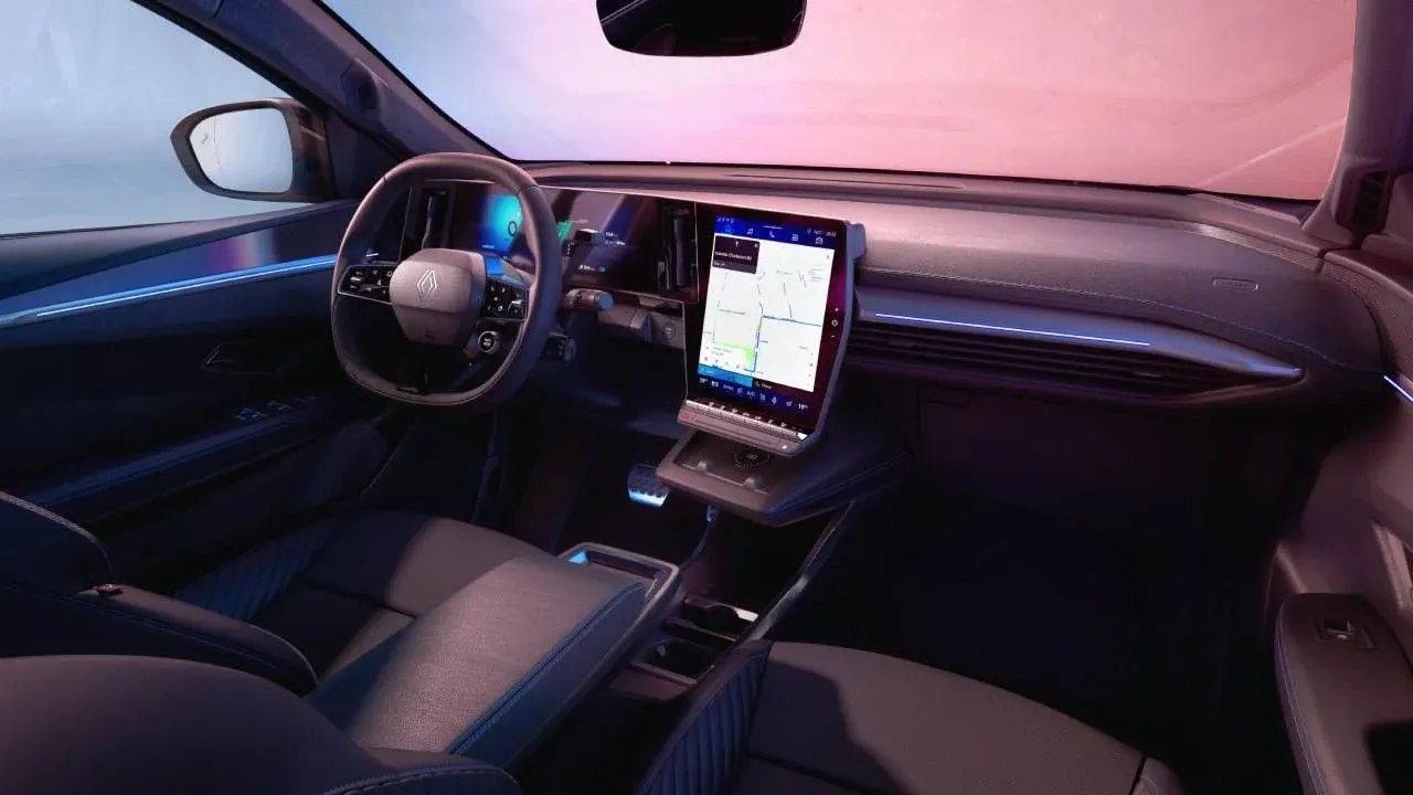 Renault renueva el Scenic: batería LFP, hasta 642 km de autonomía y carga más rápida