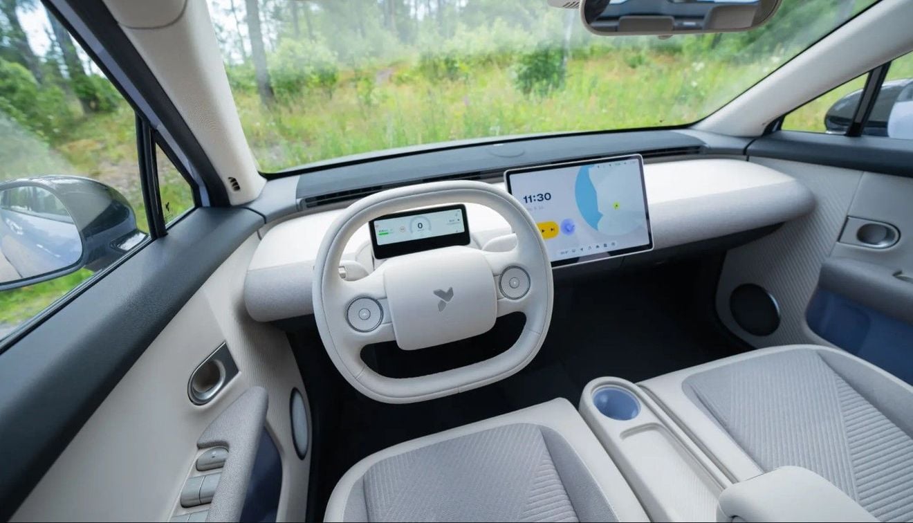 Primeras pruebas en Europa del Firefly EV: un coche eléctrico premium por menos dinero