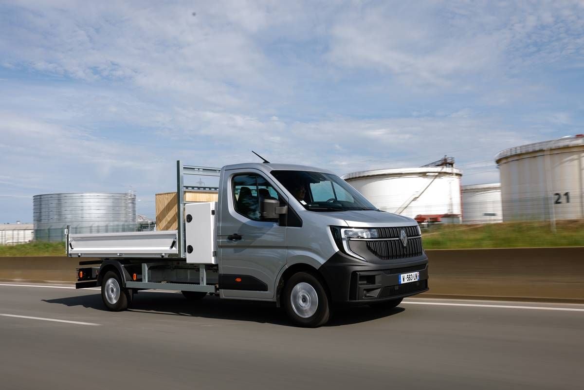 El Renault Master se renueva con nueva batería de 87 kWh y 460 km de autonomía
