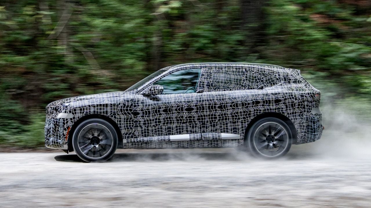 BMW iX5