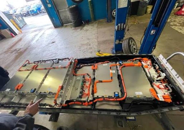 Un Ford F-150 Lightning recorre 376.000 km y sufre una avería de batería: se la arreglan por 4.500 euros
