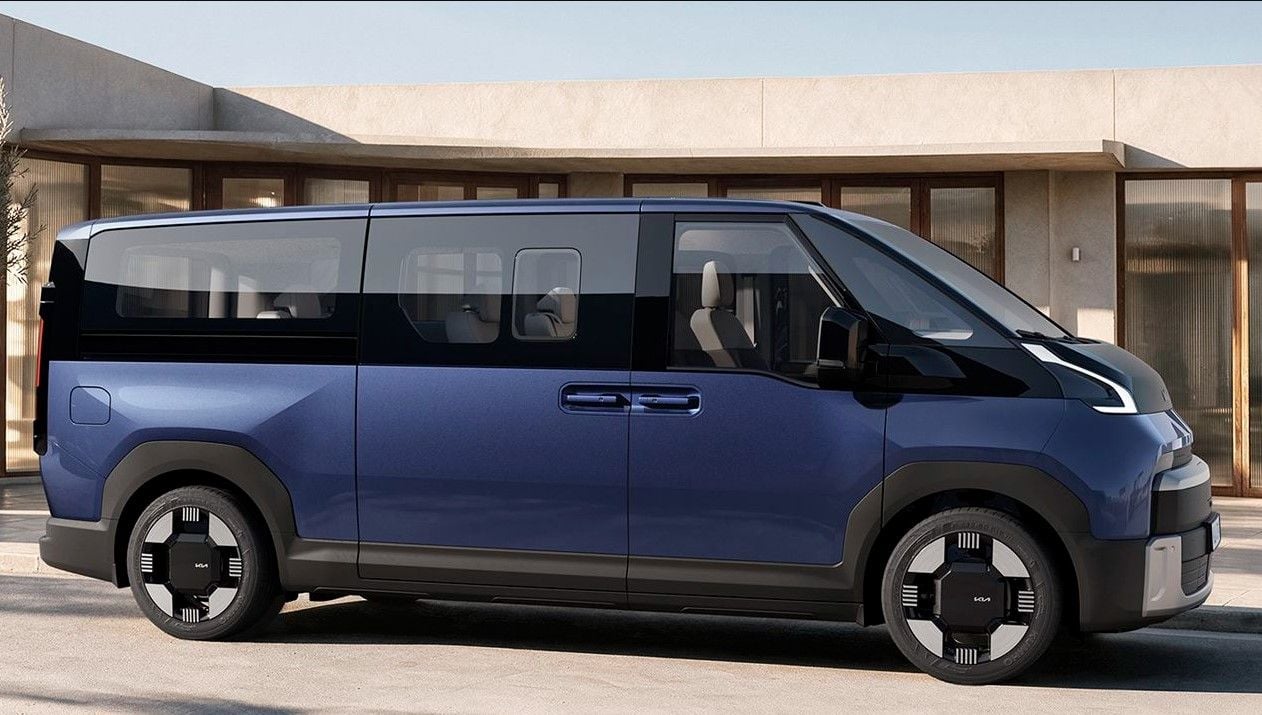 9 plazas, 460 km y una tecnología de 800 voltios para la nueva KIA PV7
