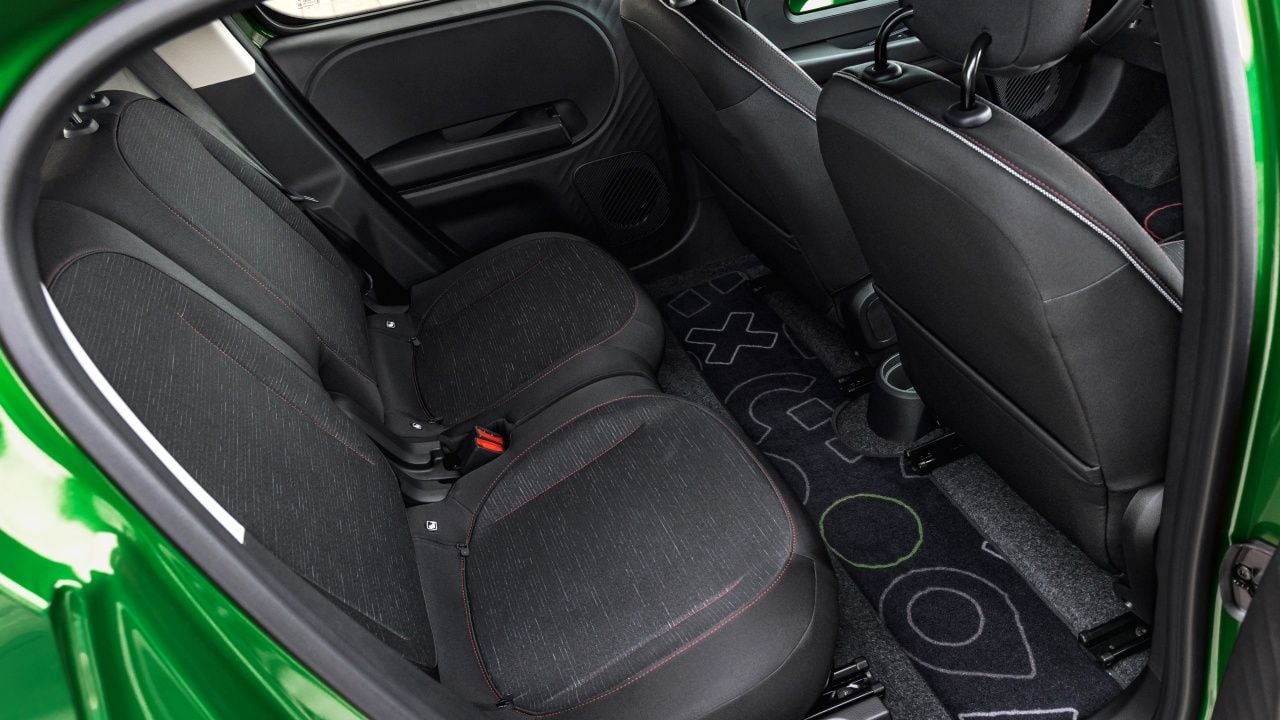 Probamos el nuevo Renault Twingo, un asequible eléctrico europeo que pone en jaque a sus rivales chinos