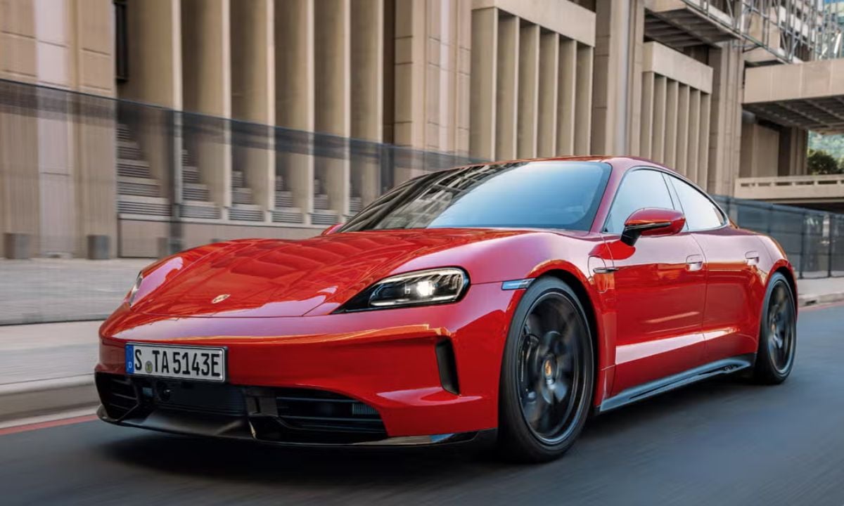 El Porsche Taycan incorpora una caja de cambios simulada en su última actualización