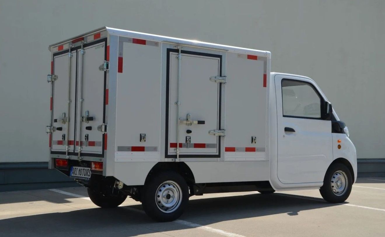 Esta furgoneta eléctrica cuesta 15.790 euros y tiene 230 km de autonomía