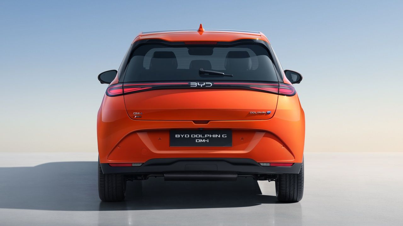 BYD Dolphin Surf