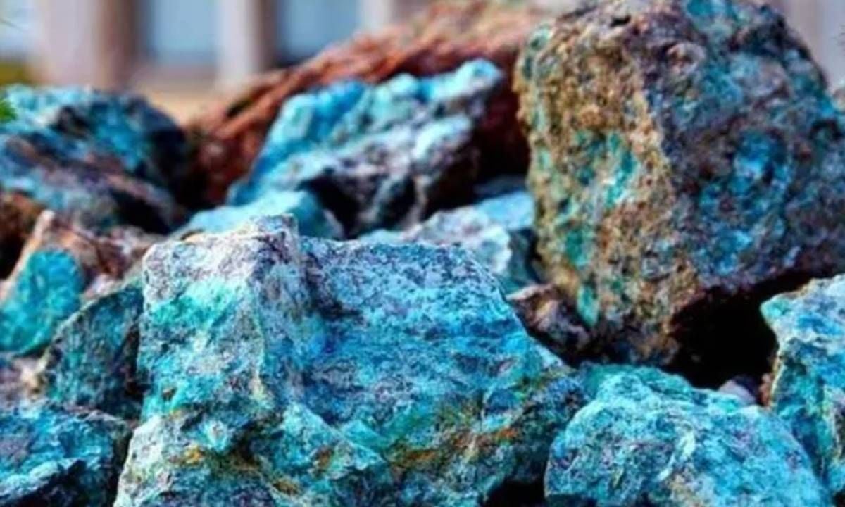 Saltan las alarmas: China se queda sin materiales para fabricar baterías y pone en jaque el coche eléctrico barato