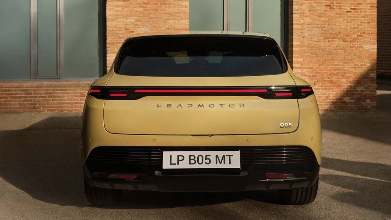El Leapmotor B05 llega a España reventando el mercado: por menos de 27.000 euros