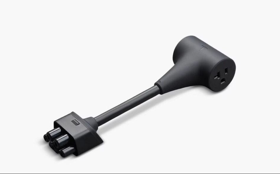 Tesla activa una función muy esperada en el Model Y: llega por fin el V2L
