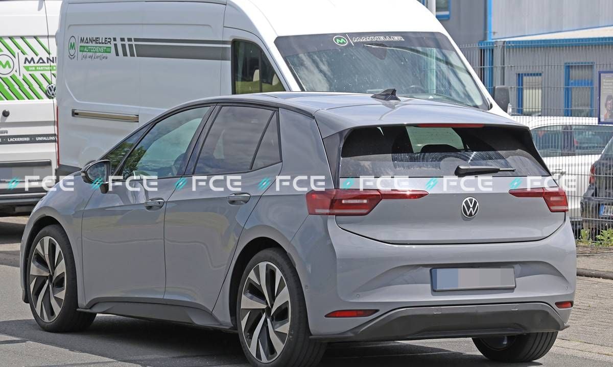 Cazado el Volkswagen ID.3 Neo más deportivo: más de 320 CV y posible regreso de las siglas GTI