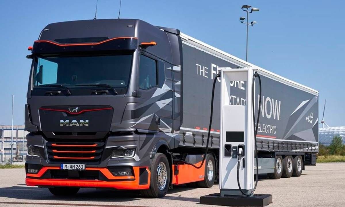 La Unión Europea se prepara para 400.000 camiones eléctricos y reconoce que faltan cargadores