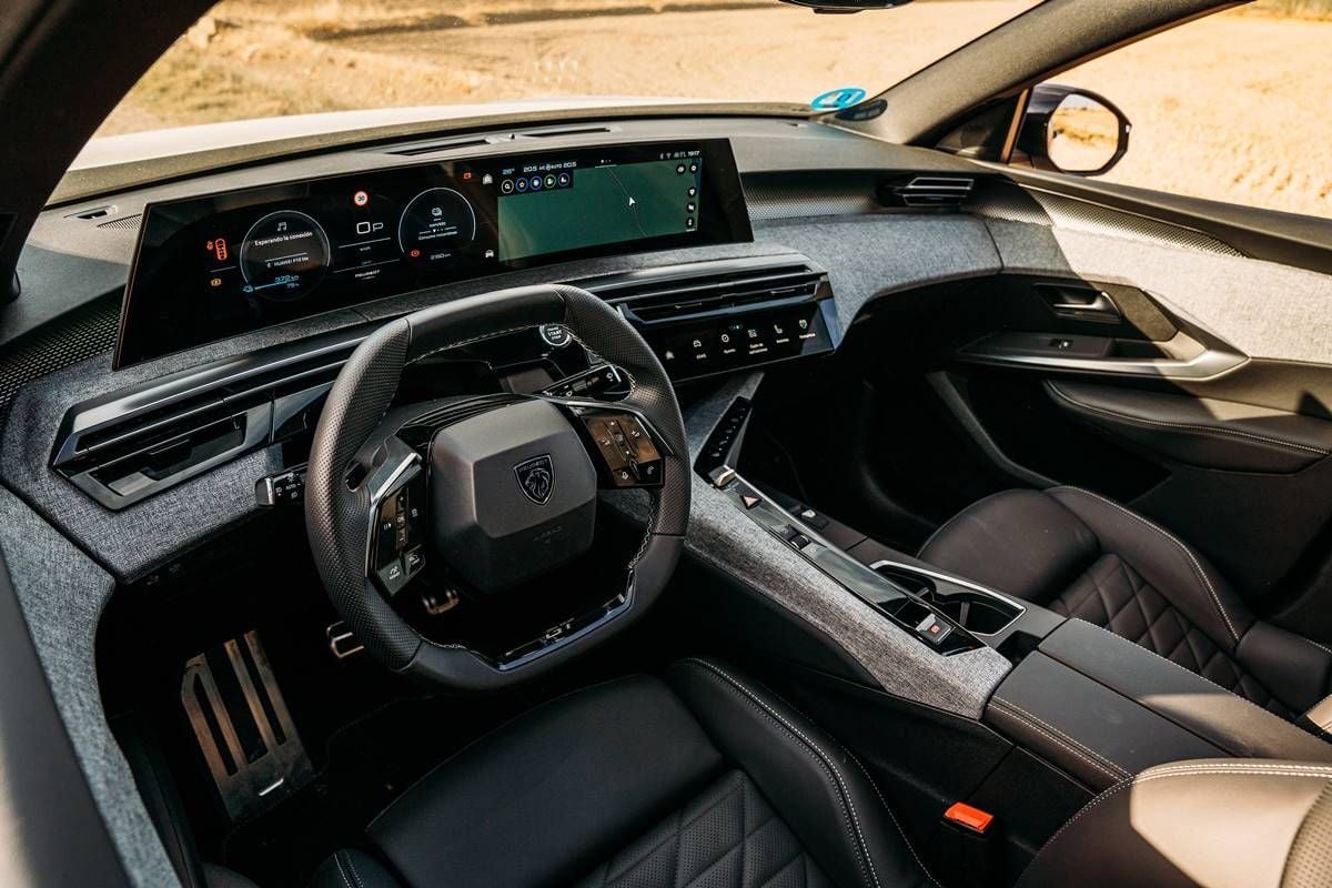 Peugeot e-3008: el SUV eléctrico que combina lujo, diseño y hasta 700 km