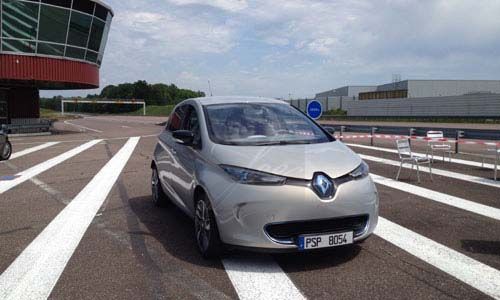 El Renault ZOE rompe un récord de autonomía