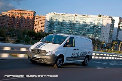 Mercedes entrega las primeras Vito E-Cell; el primer vehículo eléctrico que se produce en serie en España