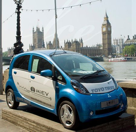 Si no llega a fin de mes, cómprese un eléctrico