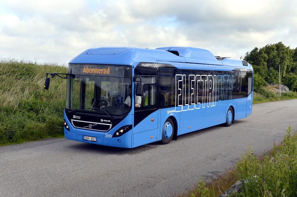 Volvo prueba los autobuses híbridos enchufables, hasta el 80% menos consumo