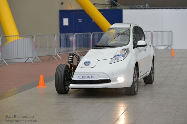 Medio-Nissan-LEAF-Londres-11