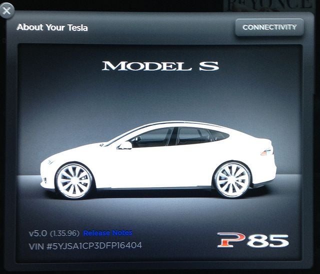 Tesla Model S versión 5.0. Nuevas funciones y mejoras del consumo en modo espera