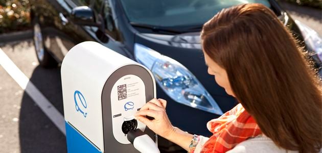 El Ministro de Industria quiere prorrogar el programa de ayudas al coche eléctrico