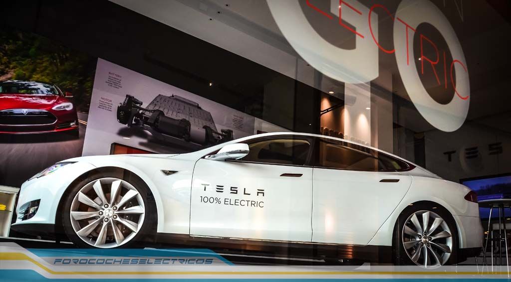 tesla-store-bruselas-11