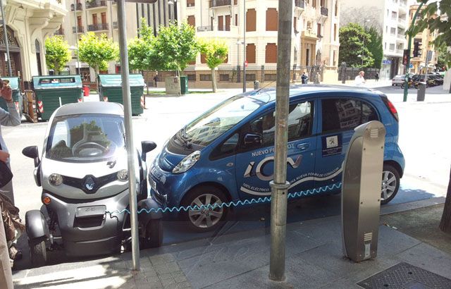 Semana Europea de la Movilidad: Exposición de coches eléctricos en Pamplona