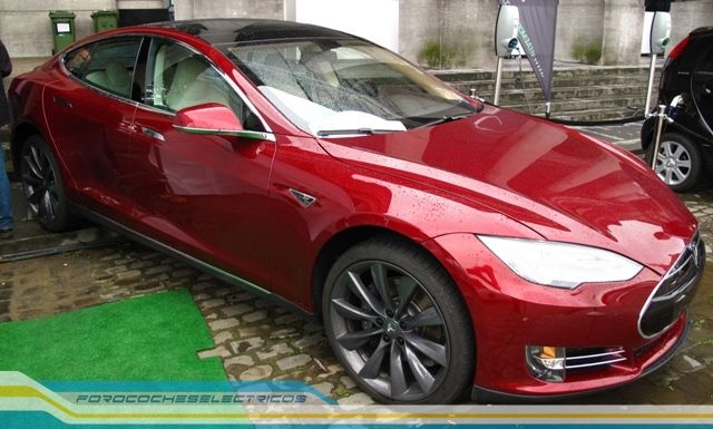 Bruselas46-Tesla-Model-S