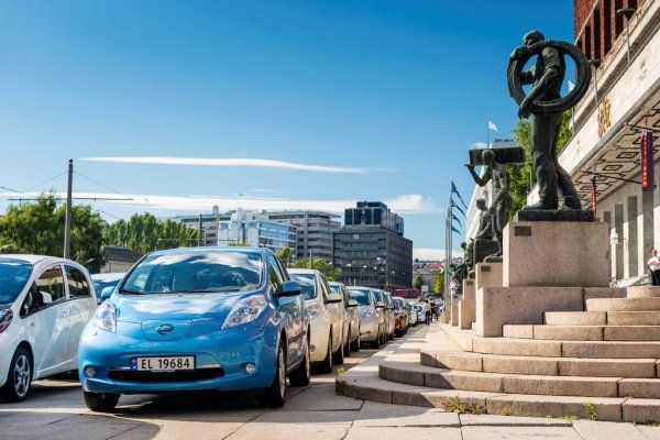 Nissan-Leaf-Rekord-Oslo_eco-way