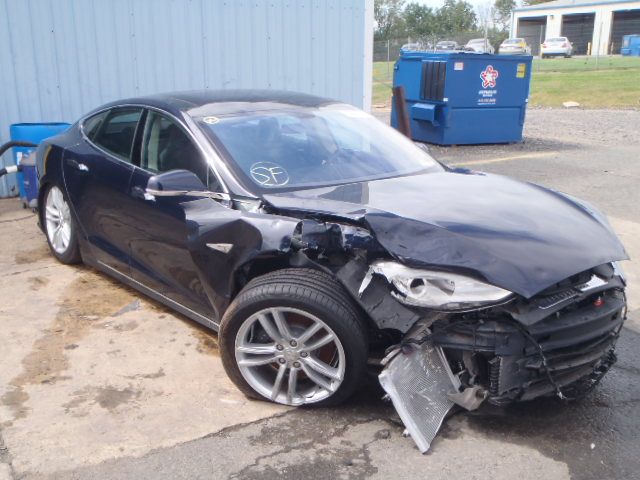 tesla model s desguace