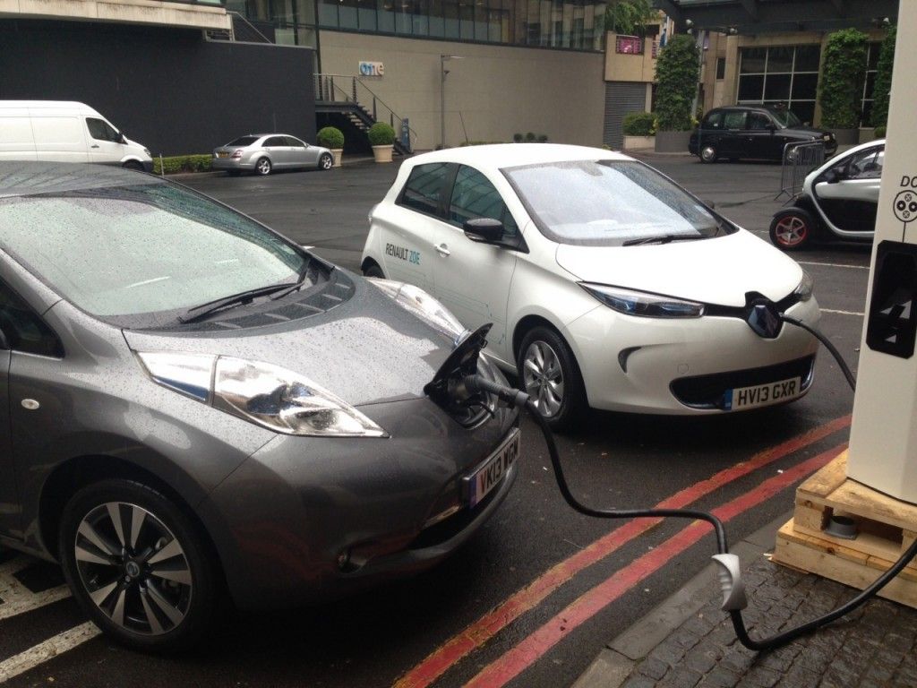 renault zoe nissan leaf