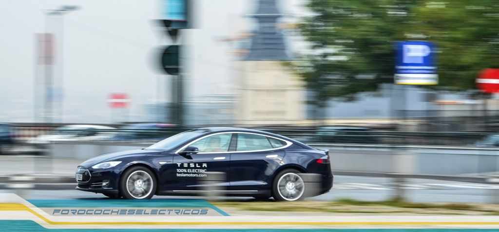 Prueba Tesla Model S 40