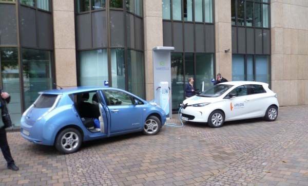 renault-zoe-nissan-leaf