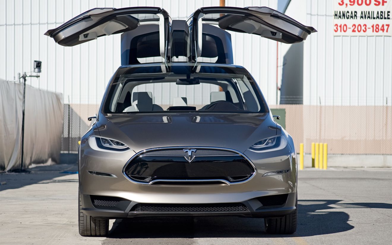 El Tesla Model X llega a las 6.000 reservas