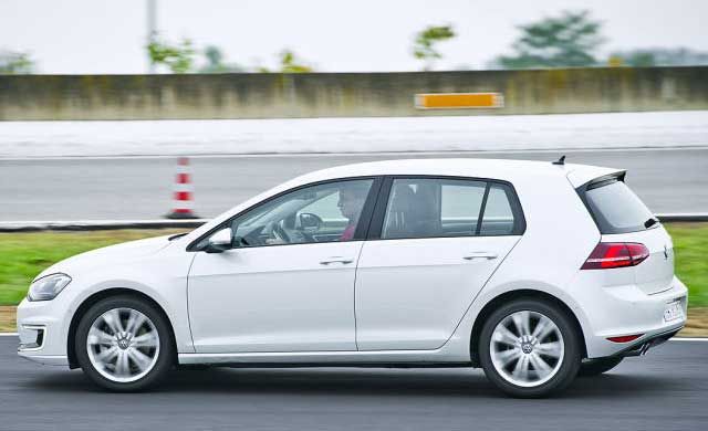 Volkswagen-golf-hibrido-enchufable