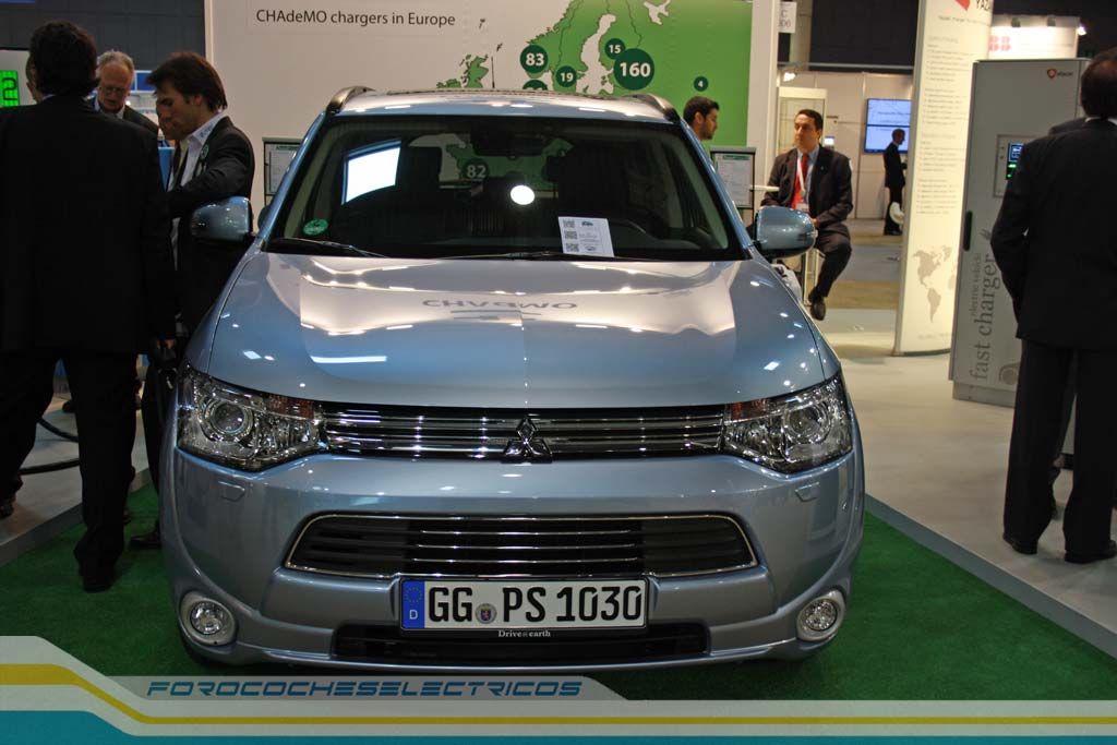 mitsubishi-outlander-phev-11