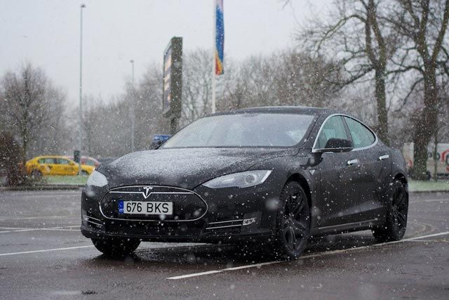 Noruega: El Tesla Model S el más vendido en diciembre, el Volkswagen e-Up empieza fuerte