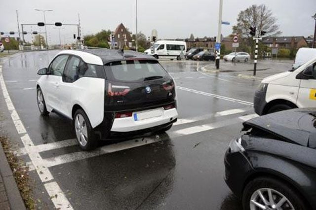 bmw-i3-crash