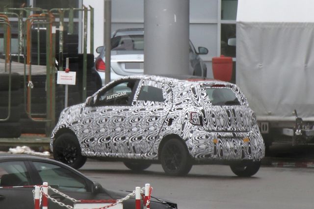 Smart_ForFour_2015_SPY_271