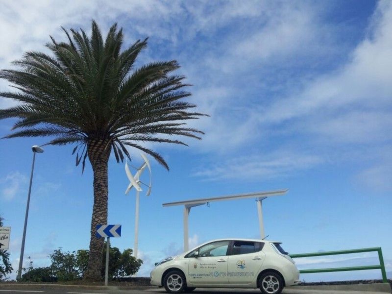 punto-recarga-vehículo-eléctrico-gomera