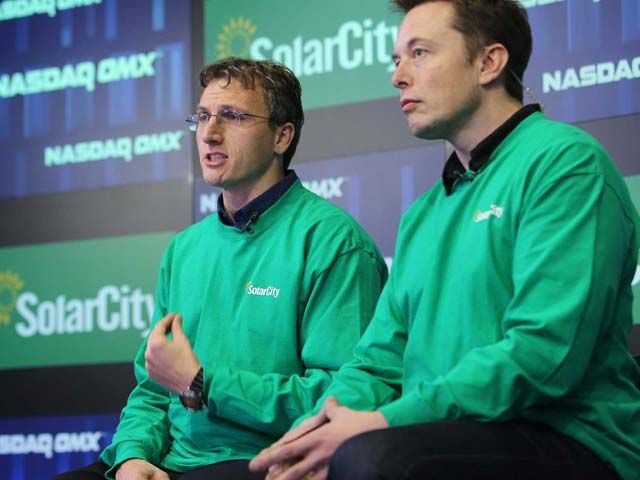 solar-war-ceo-of-upstart-solar-company-vivint-takes-a-huge-shot-at-elon-musks-solarcity