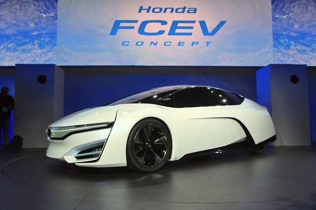 honda-fcev-concept-la-2013-13-1