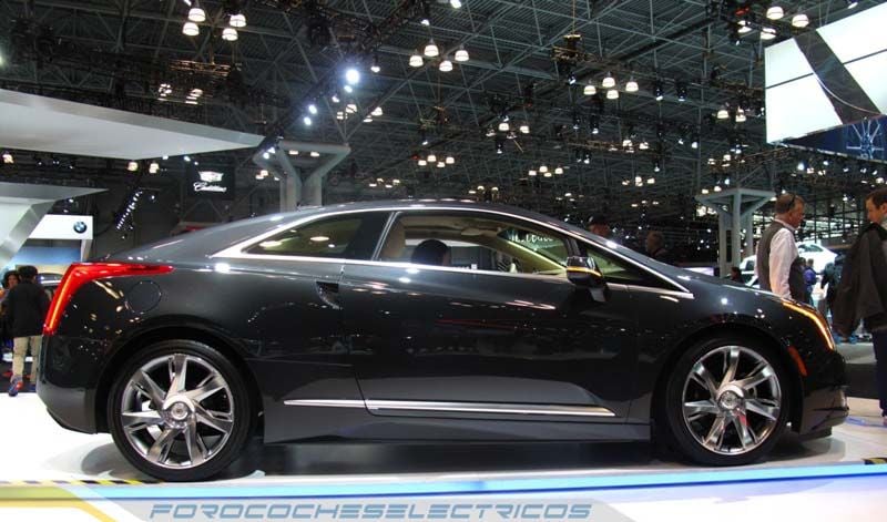 Cadillac-ELR-2