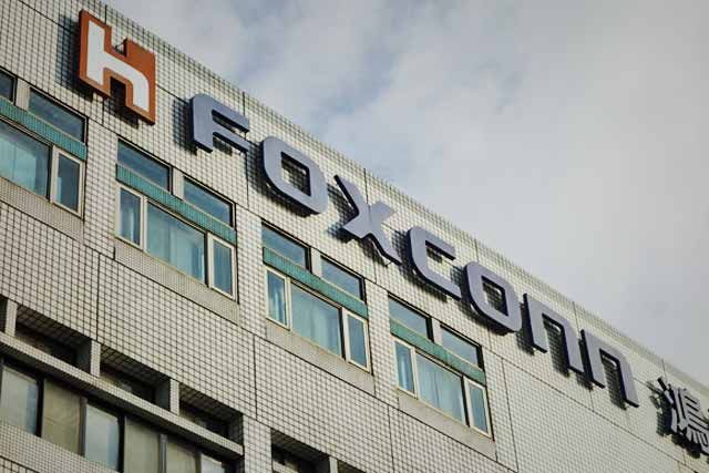 El coche eléctrico de Foxconn llegará con un precio rompedor