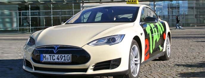 Taxi!!!...Anda, un Tesla Model S