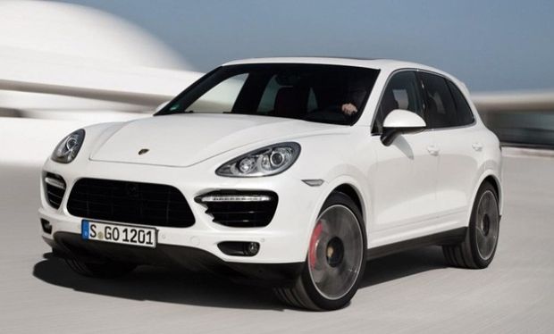 Con el Cayenne S E-Hybrid, Porsche será el primer fabricante con tres híbridos enchufables en su gama