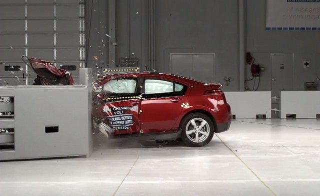 IIHS-VoltCrash-2